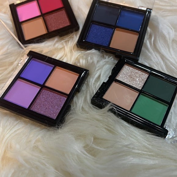 AOA Studio Eyeshadow Bundle of 4 - Picture 3 of 5